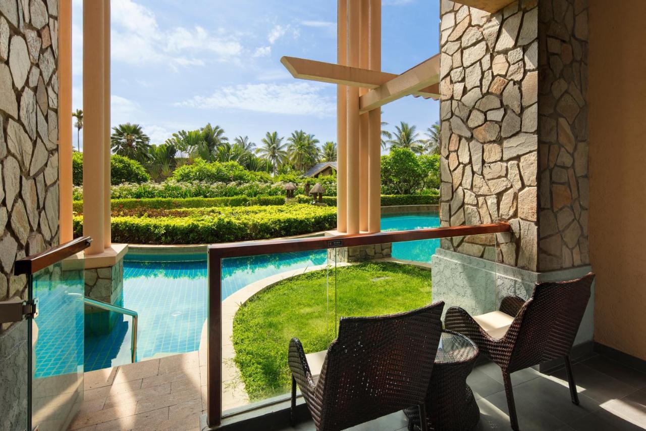 Hilton Sanya Yalong Bay Resort & Spa Exterior foto