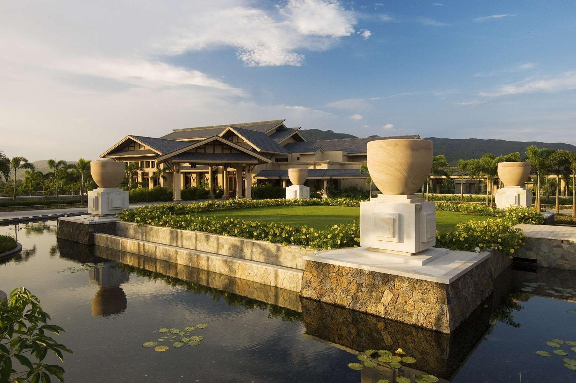 Hilton Sanya Yalong Bay Resort & Spa Exterior foto